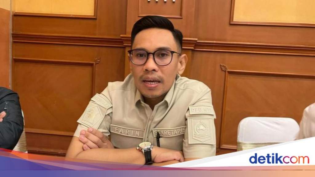 Kantor DPD Partai Gerindra NTB dengan logo partai yang tampak jelas di bagian depan gedung sebagai latar belakang dinamika politik.